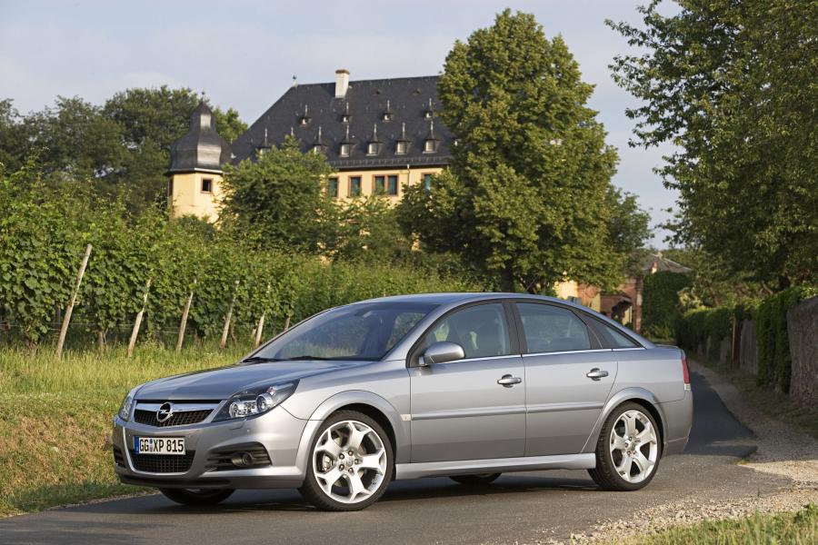  Opel Vectra GTS 2005 года  (фото 18 из 19)